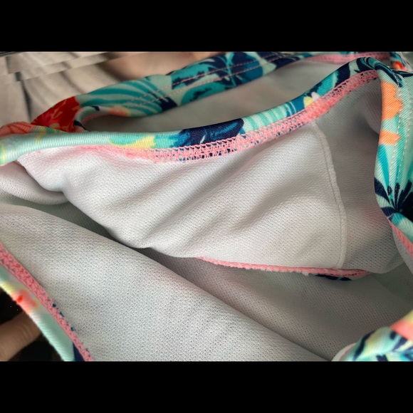 Swimming for girls 👧🏻 size 7/8 cat and jack brand - Picture 5 of 9